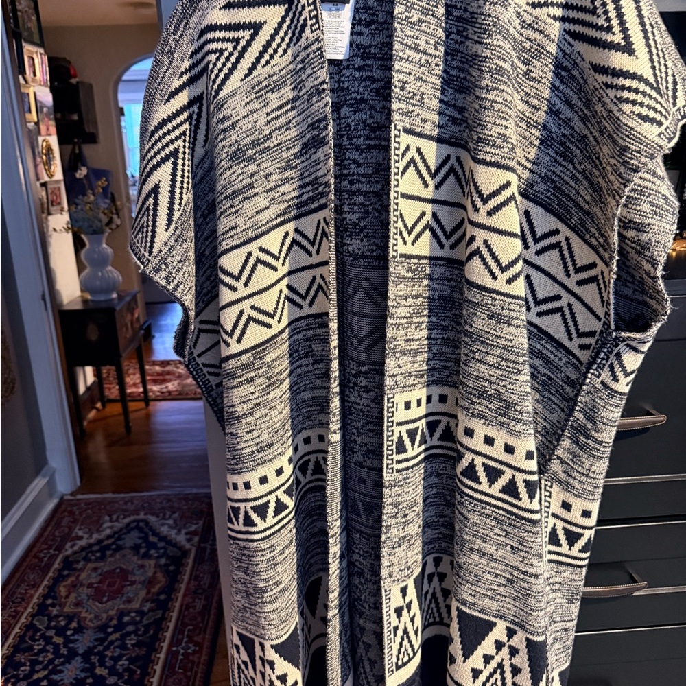 Pinko women’sOpen-Front Geometric Cardigan in Navy & Cream